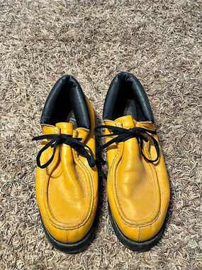 Lugz boots Yellow & Black Shoes vintage